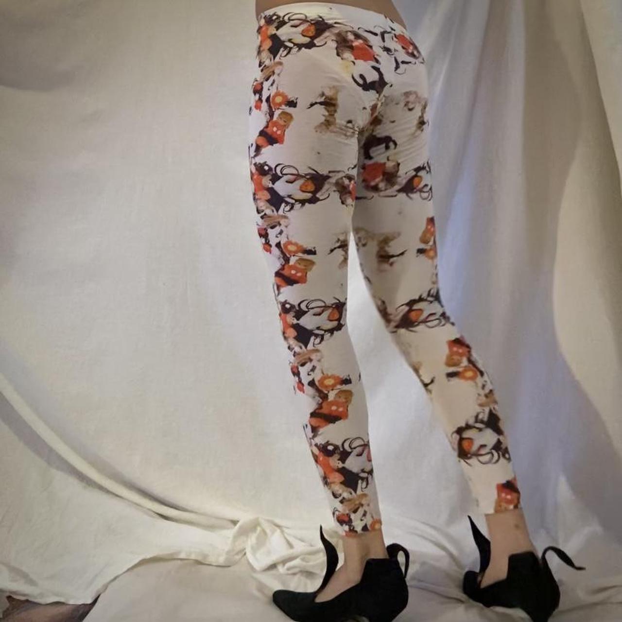 Muchacha Ahcahcum super soft doll photo print pattern leggings