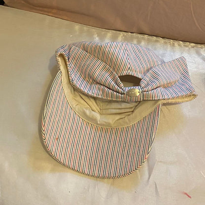 Milk striped hat with large bow detail