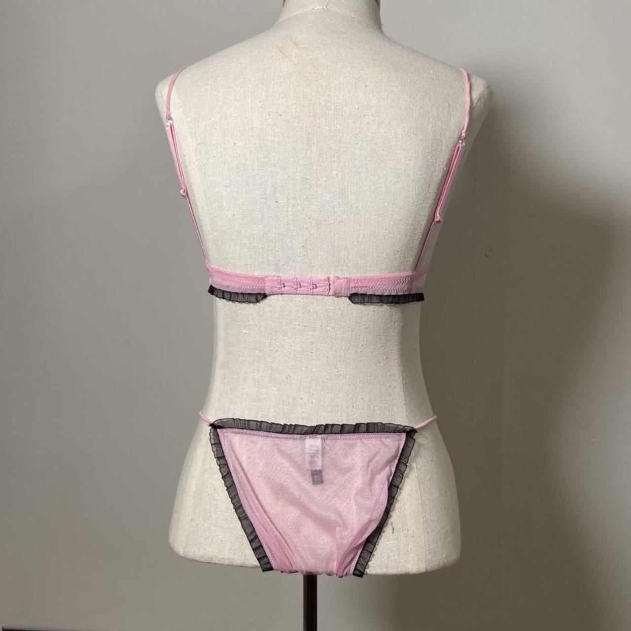 La Perla Occhi Verdi pink and black ruffle hem paw print bra and underwear set