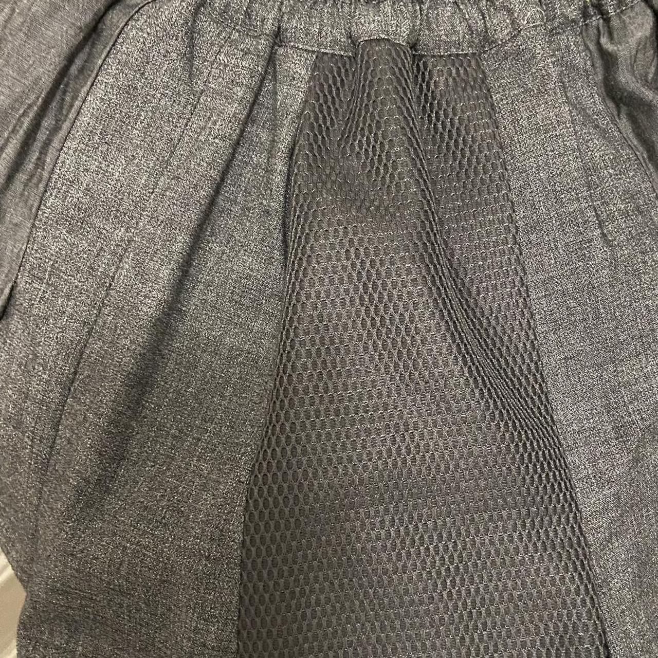 Gomme alternating linen and sport mesh panel pleated elastic skort