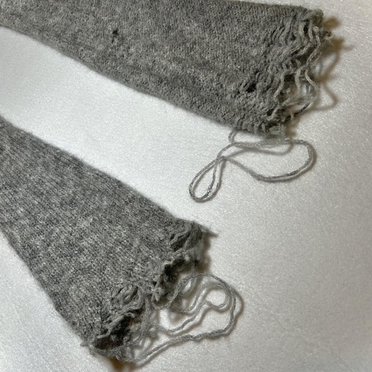 Number (N)ine grey distressed knit thumbhole arm warmers