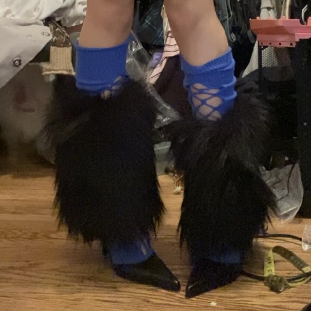 Alice Auaa furry leg cuffs