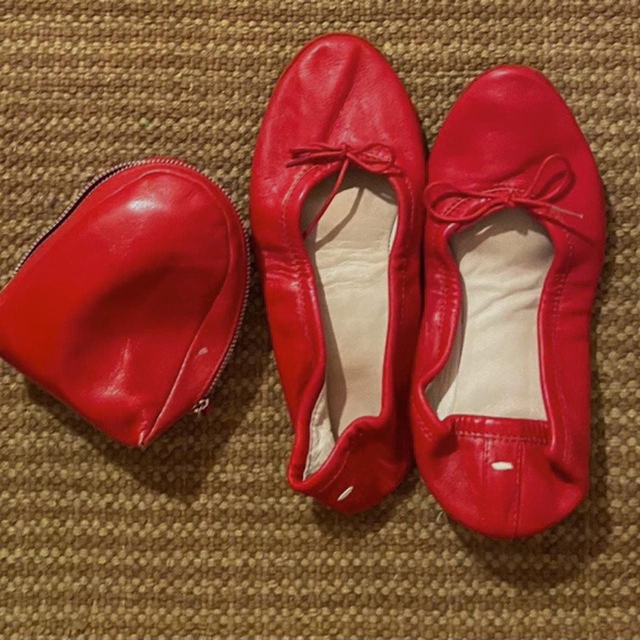 Maison Margiela MM11 red leather room ballet flats with portable case